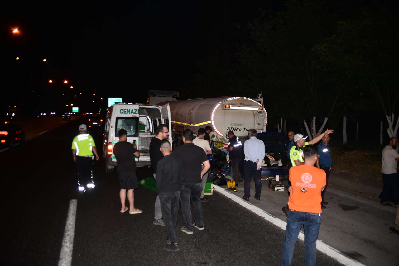 Babalar gününde yürek yakan kaza! Hasan Yaman öldü, 2 çocuğu yaralı 3